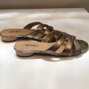 Bronze metallic leather sandals NWOT